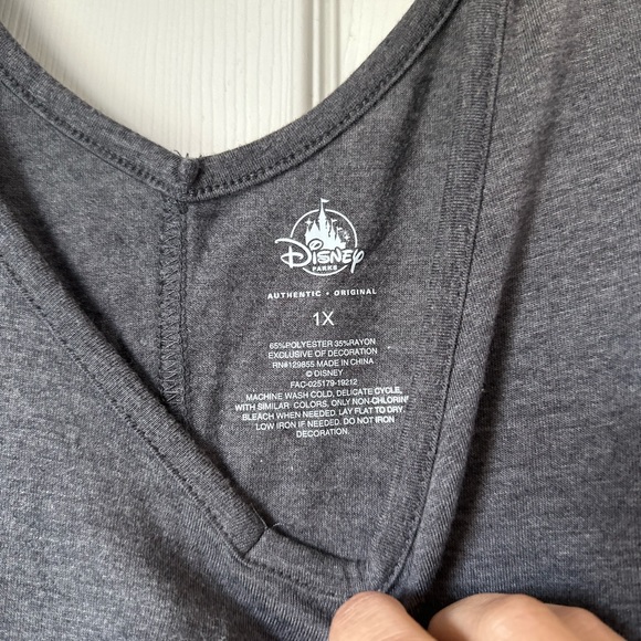 Official Walt Disney World Mickey Mouse Briar Rose Gold Sequin Top - Size 1X - Picture 3 of 3